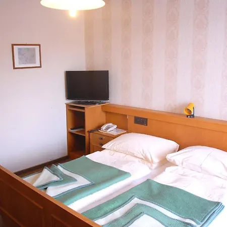 Bed & Breakfast Fruehstueckspension Wiesenhaus 3*
